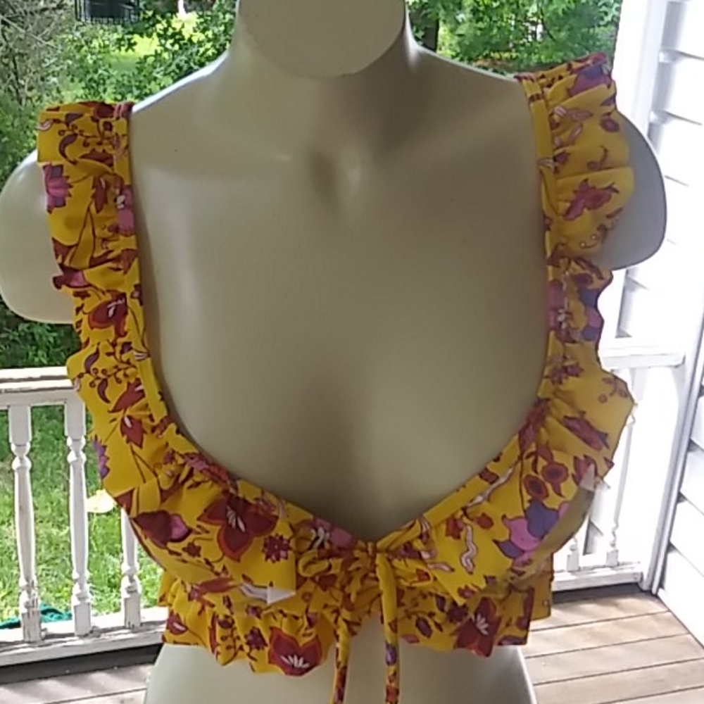NWT Floral Ruffled Swimsuit Top - Picture 2 of 9